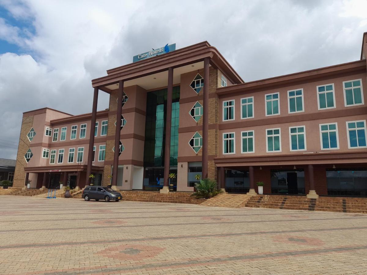 Cate Hotel Morogoro Luaran gambar